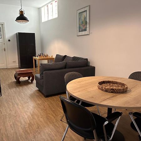 Artistic Independent Apartment, City Centre Dordrecht Extérieur photo